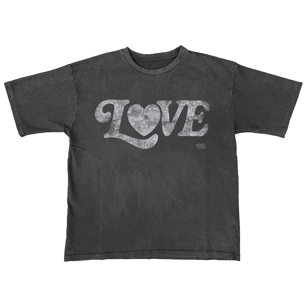 LOVE Tee